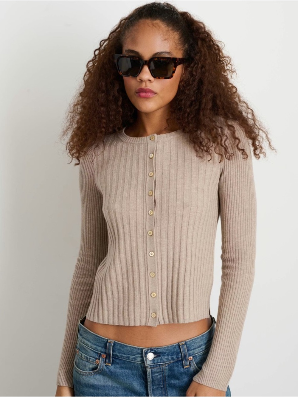 Alex Mill KB Ribbed Cardigan in Pumice